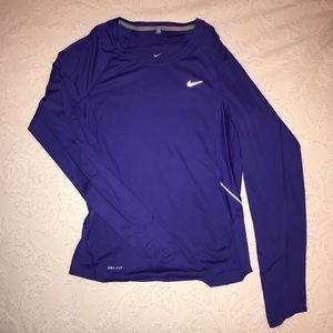 Nike Women’s long sleeve Dri-Fit running top (S)